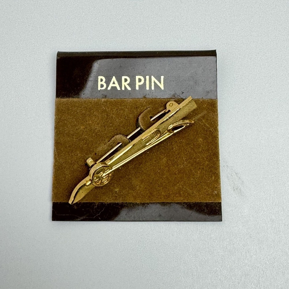 Snow‎ Ski & Pole Vintage Tie Bar Clip Downhill Cross Country Olympic Team Sports
